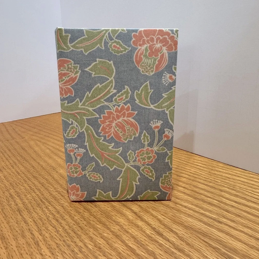 Avon Vintage Floral 1984 Presidents Club address and date notebook NWOB